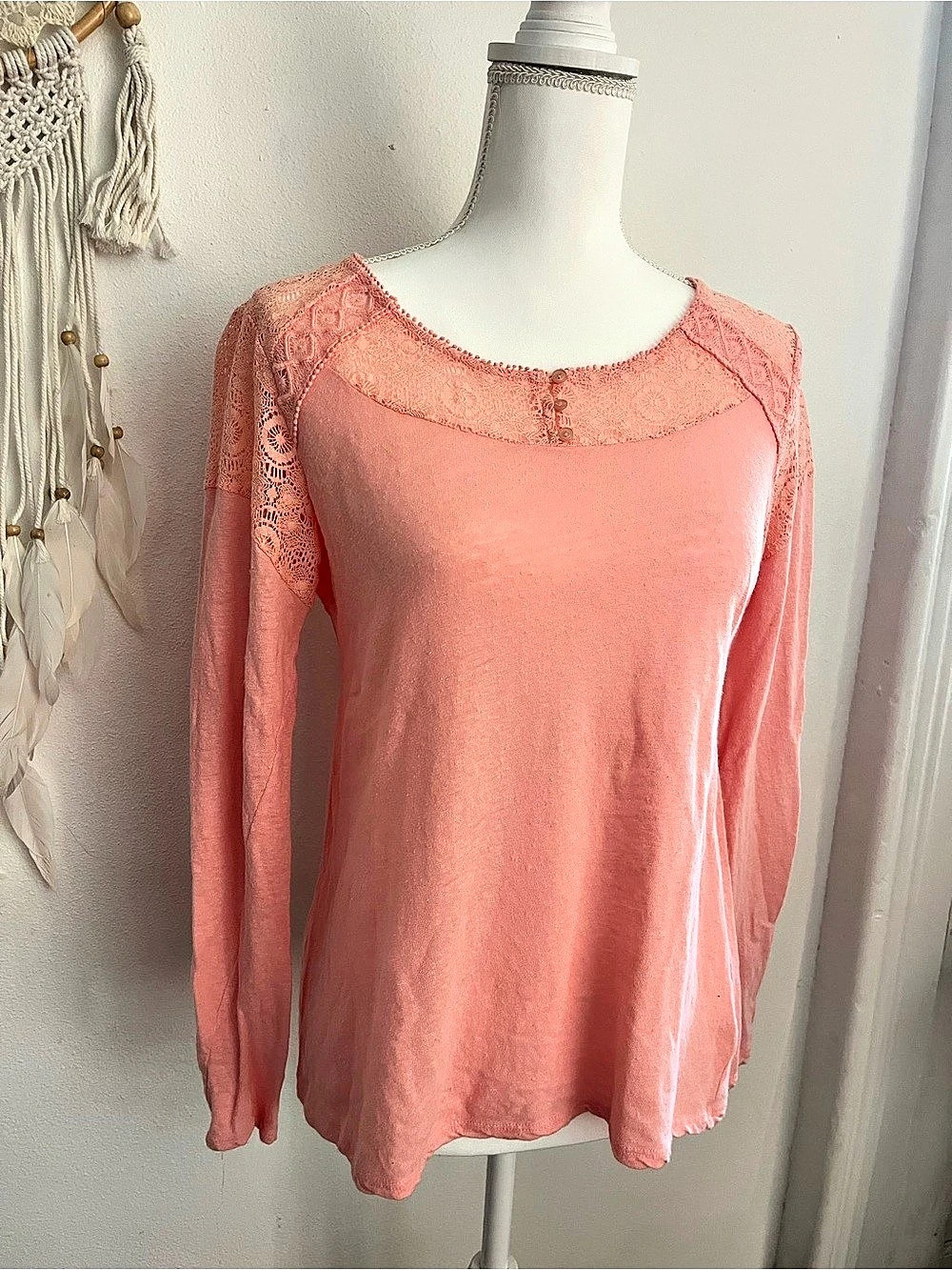 LC Lauren Conrad Lace Yoke Sleeve Blouse Pink Medium Like New